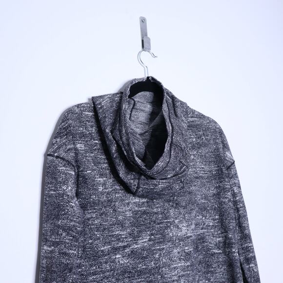 LULULEMON Forever Endeavour Long Sleeve Rush Black White Sweatshirt Women's 6 - Picture 7 of 11